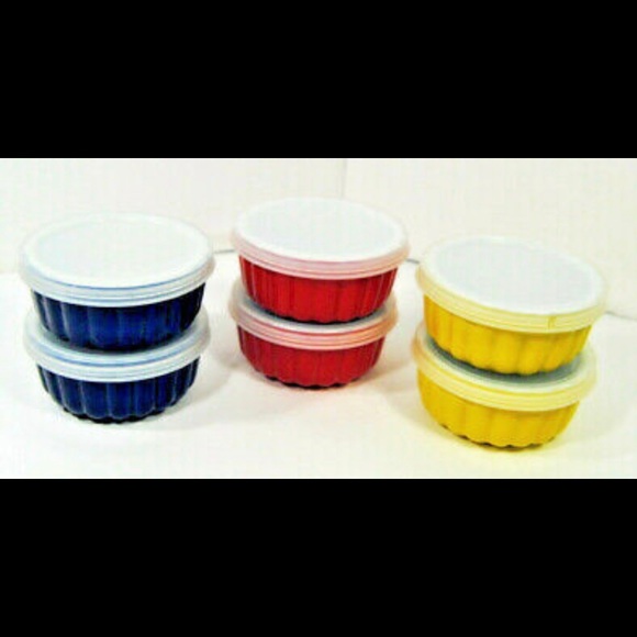 Other - Set of 6 vintage ruffled ramekins with lids NEW IN BOX